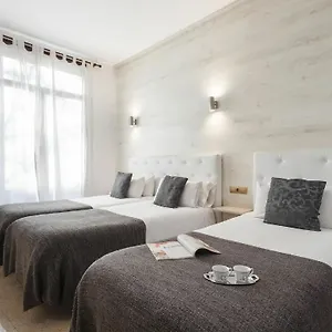Hotel apartamentowy Rambla108, Barcelona